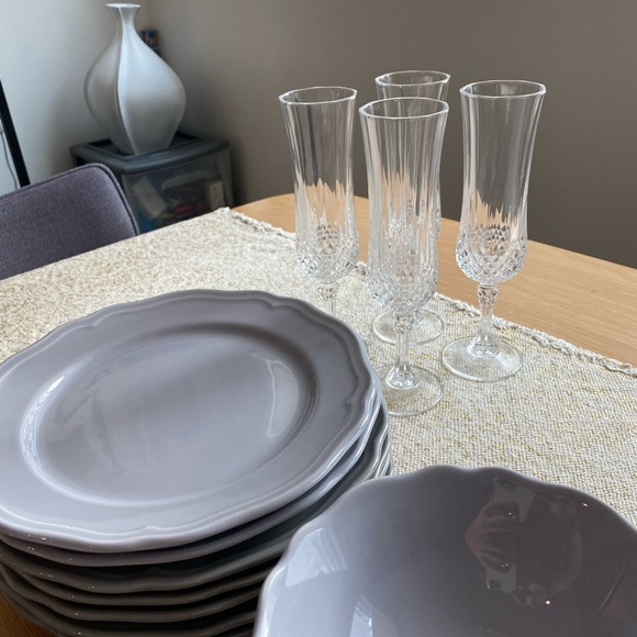 Plates Set and Free Present - Picture 7 of 9